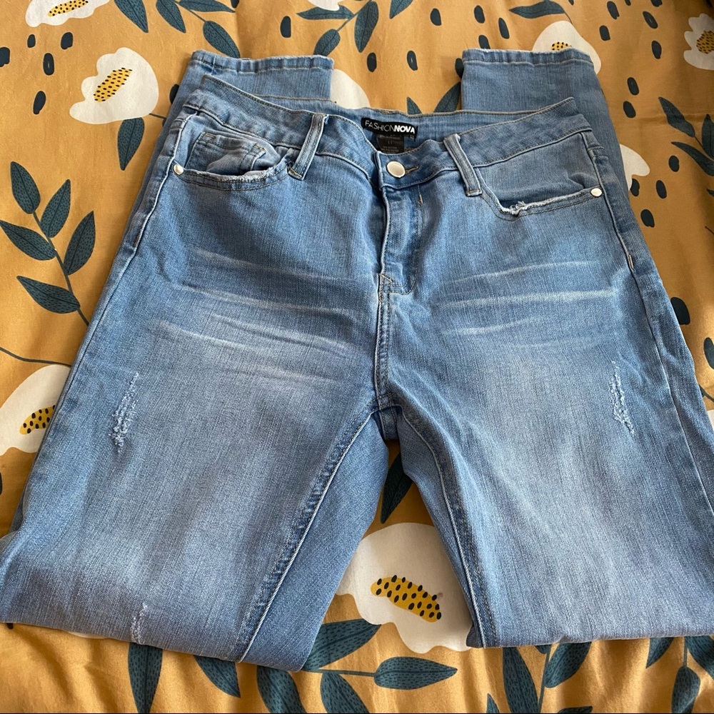 Fashion nova “Eye Catcher” high rise skinny jeans